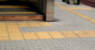 Тактильная плитка ПВХ в Новороссийске - купить от 715 руб. в ТротуарнаяПлитка