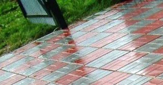 Профессиональная укладка цементной тротуарной плитки в Новороссийске в октябре
