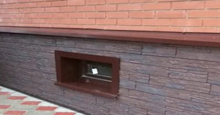 Облицовка цоколя панелями под камень в Новороссийске в октябре